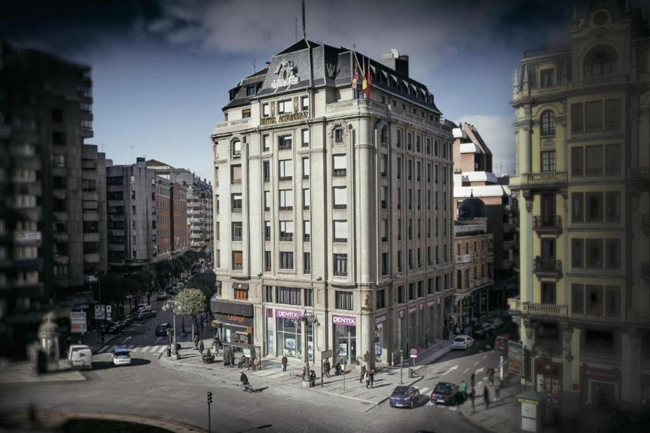 Hotel Occidental Leon Alfonso V Exterior foto